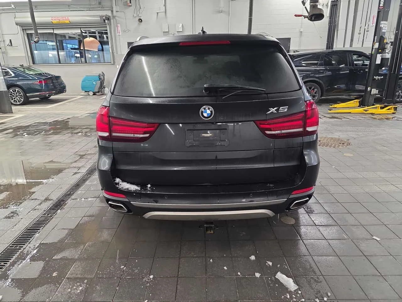 BMW X5 * xDrive35d * ДИГИТАЛНО ТАБЛО* HARMAN/KARDON* PANO, снимка 4 - Автомобили и джипове - 53906240