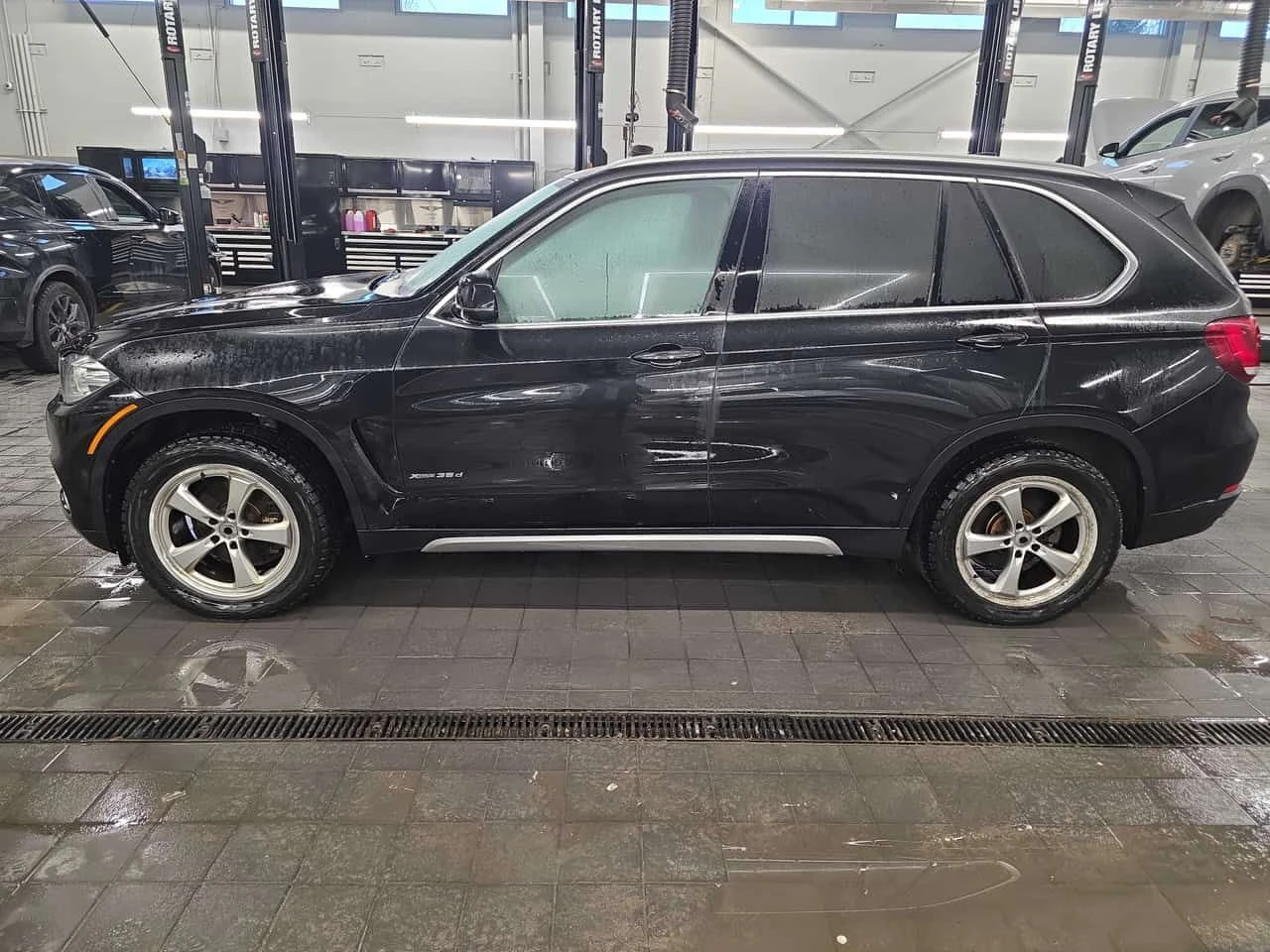 BMW X5 * xDrive35d * ДИГИТАЛНО ТАБЛО* HARMAN/KARDON* PANO, снимка 11 - Автомобили и джипове - 53906240