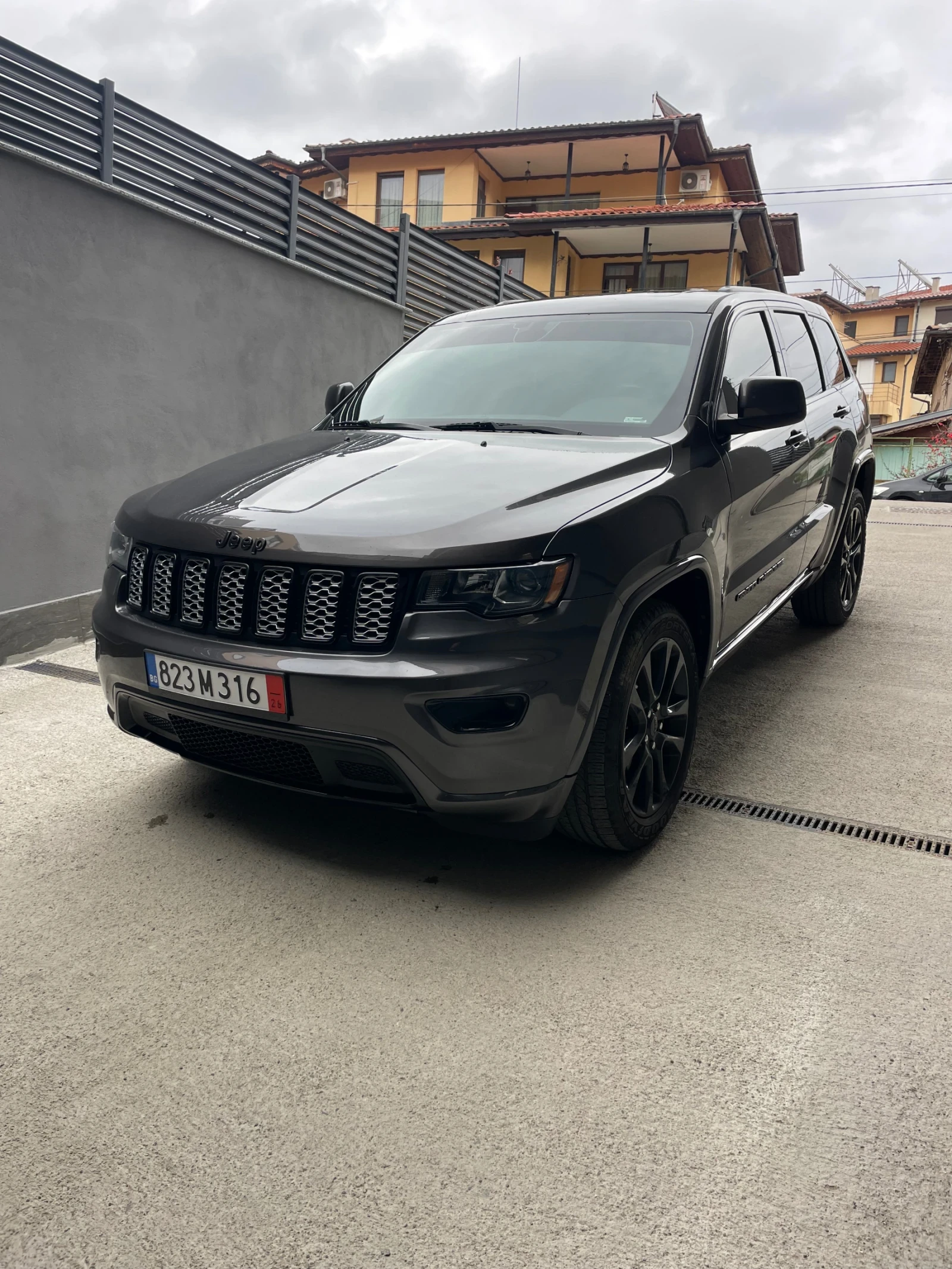 Jeep Grand cherokee Face ALTITUDE 4x4, снимка 3 - Автомобили и джипове - 54172997