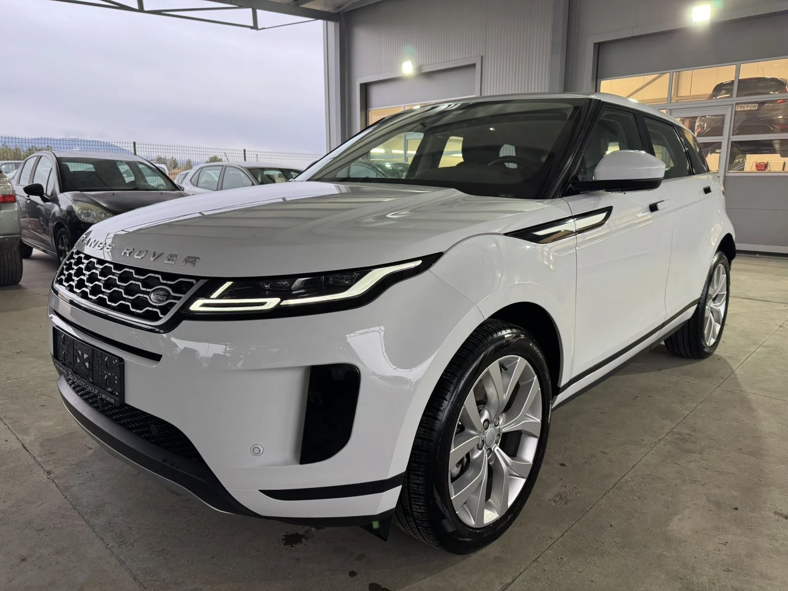 Land Rover Range Rover Evoque 2.0D* 163ps* 4x4* HIBRYD* НАВИ* КОЖА* Keyless