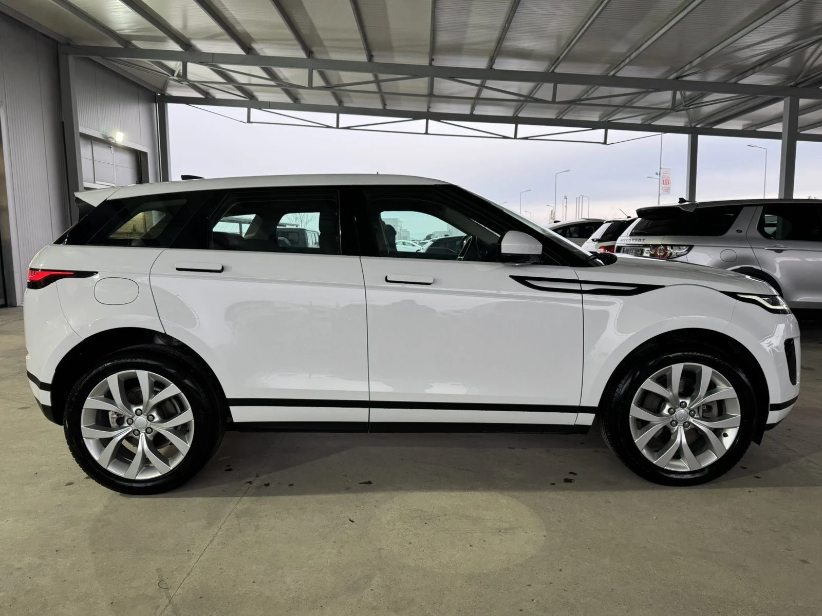 Land Rover Range Rover Evoque 2.0D* 163ps* 4x4* HIBRYD* НАВИ* КОЖА* Keyless, снимка 6 - Автомобили и джипове - 54405416