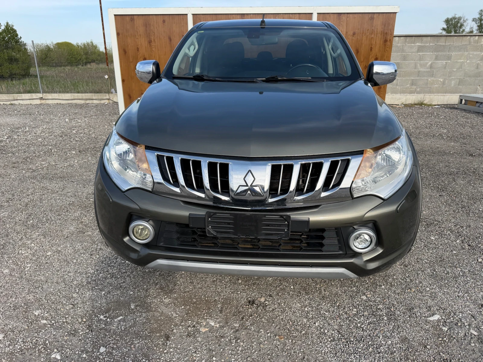 Mitsubishi L200 2.4 DI-D, снимка 7 - Автомобили и джипове - 54748798