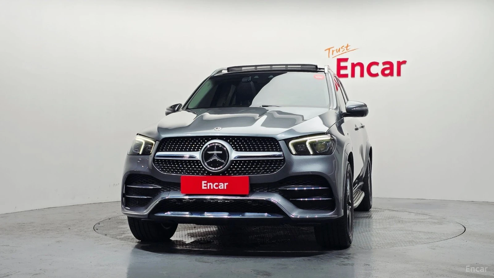 Mercedes-Benz GLE 450 4MATIC* HUD* 360* КОЖА* ОБДУХВ* ПАНО, снимка 3 - Автомобили и джипове - 55503259