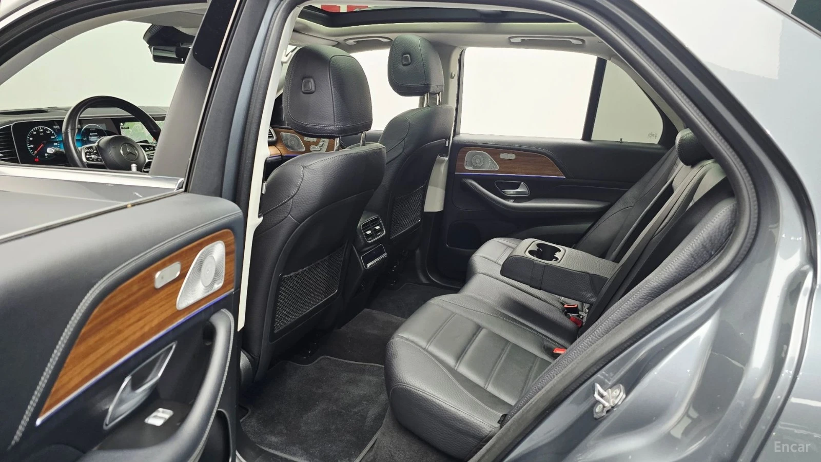 Mercedes-Benz GLE 450 4MATIC* HUD* 360* КОЖА* ОБДУХВ* ПАНО, снимка 8 - Автомобили и джипове - 55503259