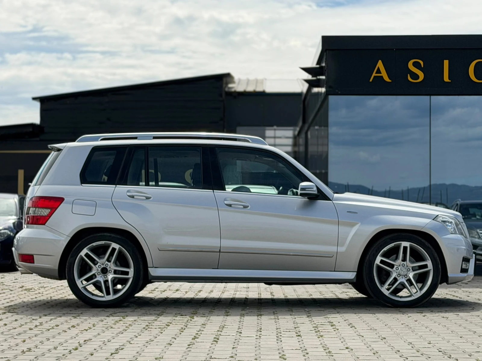 Mercedes-Benz GLK / 220 CDI / 4MATIC / BLUE EFFICIENCY / PREMIUM /, снимка 6 - Автомобили и джипове - 56099355