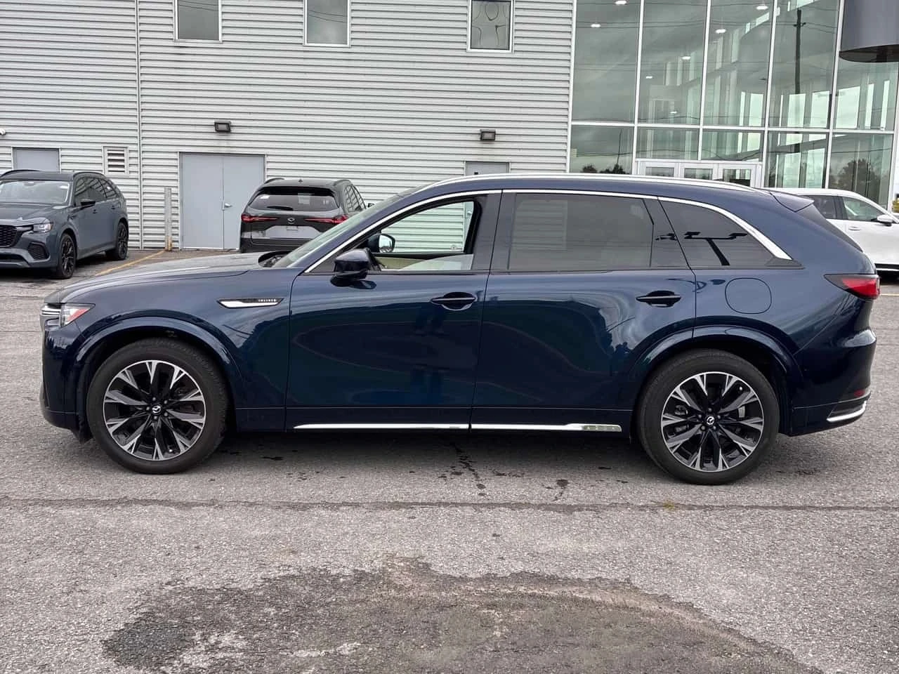 Mazda CX-90 * Signature * CARFAX * ����� �� ����������� | Mobile.bg � ����������� 2