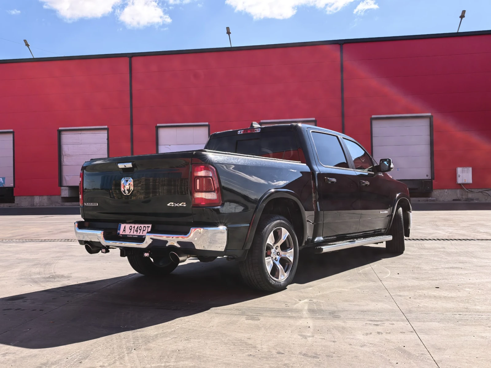 Dodge RAM 1500 LARAMIE, снимка 4 - Автомобили и джипове - 56354152