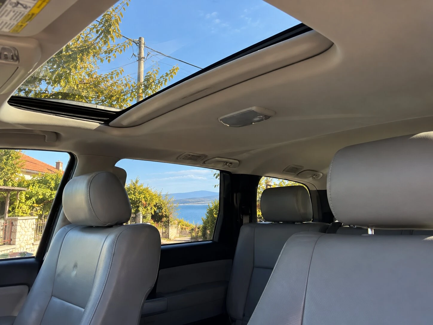 Toyota Sequoia 5.7 V8 LPG, снимка 8 - Автомобили и джипове - 56649360