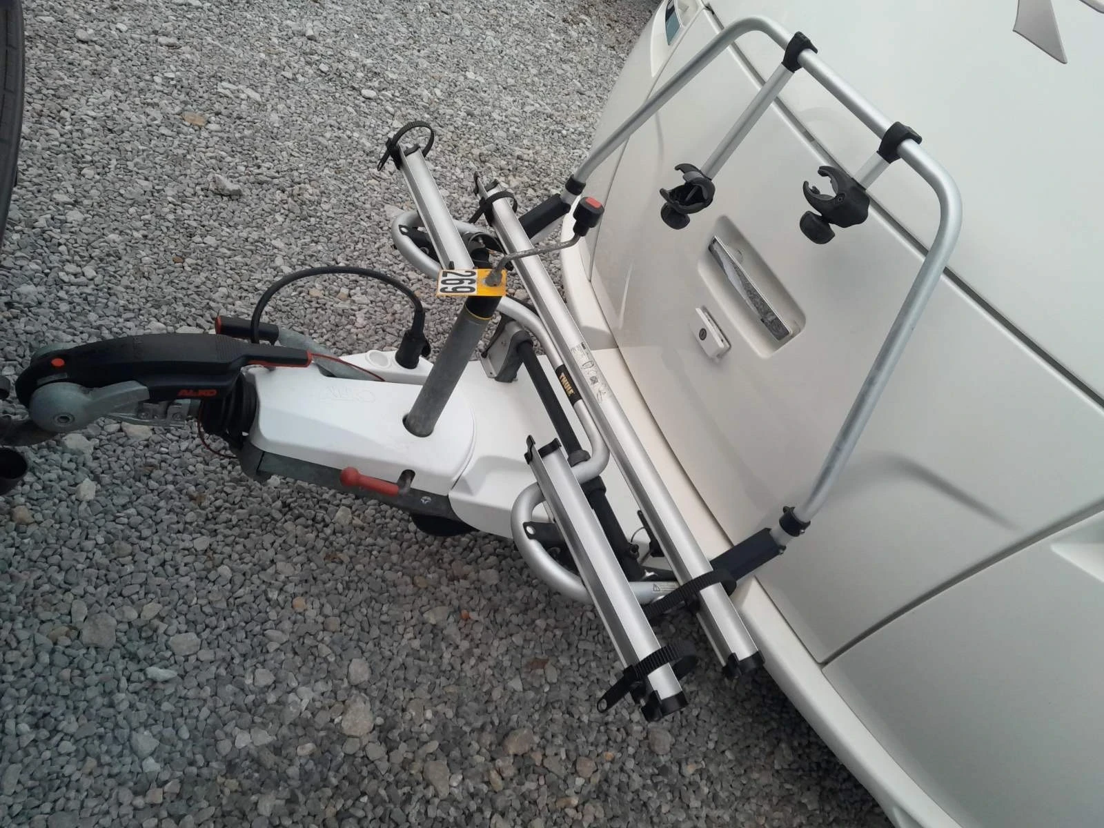 Каравана Fendt Bianco Activ 390 Климатик, мувър, форцелт и още! - изображение 5