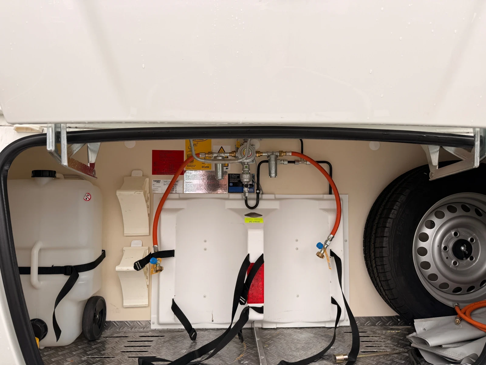 Каравана Fendt Bianco Activ 390 Климатик, мувър, форцелт и още! - изображение 6