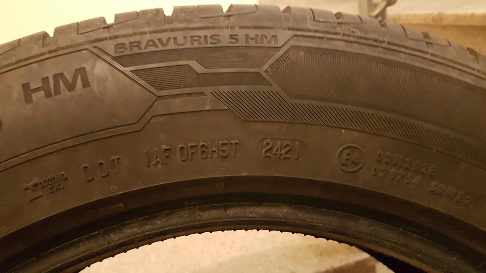Гуми Летни 225/60R18, снимка 5 - Гуми и джанти - 54082920