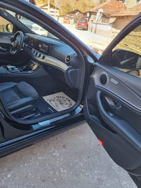 Mercedes-Benz E 220 AMG PACKET, снимка 3