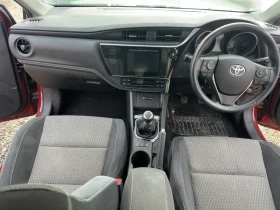 Toyota Auris 1.2 turbo 116кс На части!, снимка 8