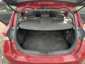 Toyota Auris 1.2 turbo 116кс На части!, снимка 11