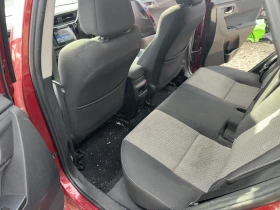 Toyota Auris 1.2 turbo 116кс На части!, снимка 10