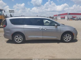 Chrysler Pacifica TOURING-L* КОЖА* ПОДГРЕВ* NAVI* LED* TV* , снимка 12