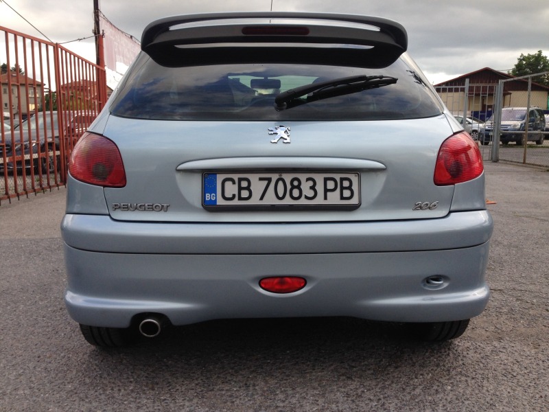 Peugeot 206 1.4 HDI, снимка 16 - Автомобили и джипове - 46440245
