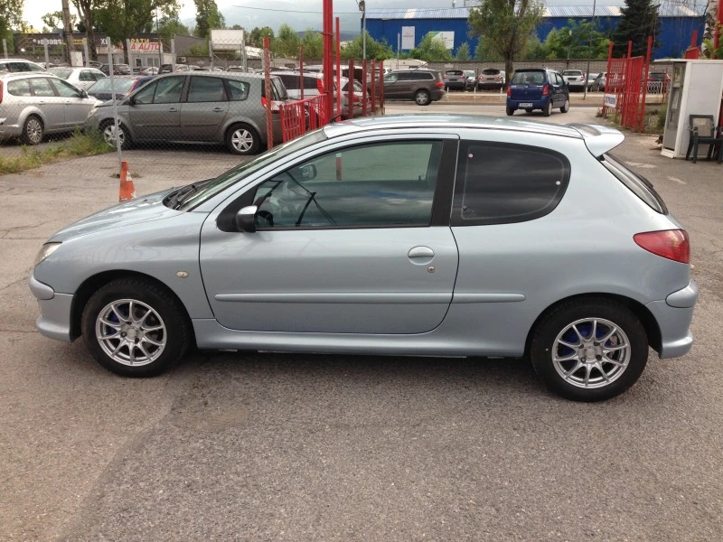 Peugeot 206 1.4 HDI, снимка 5 - Автомобили и джипове - 47634421