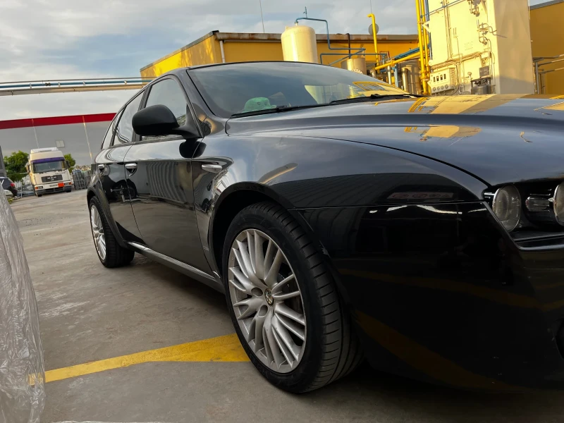 Alfa Romeo 159 sportwagon, снимка 2 - Автомобили и джипове - 47133645