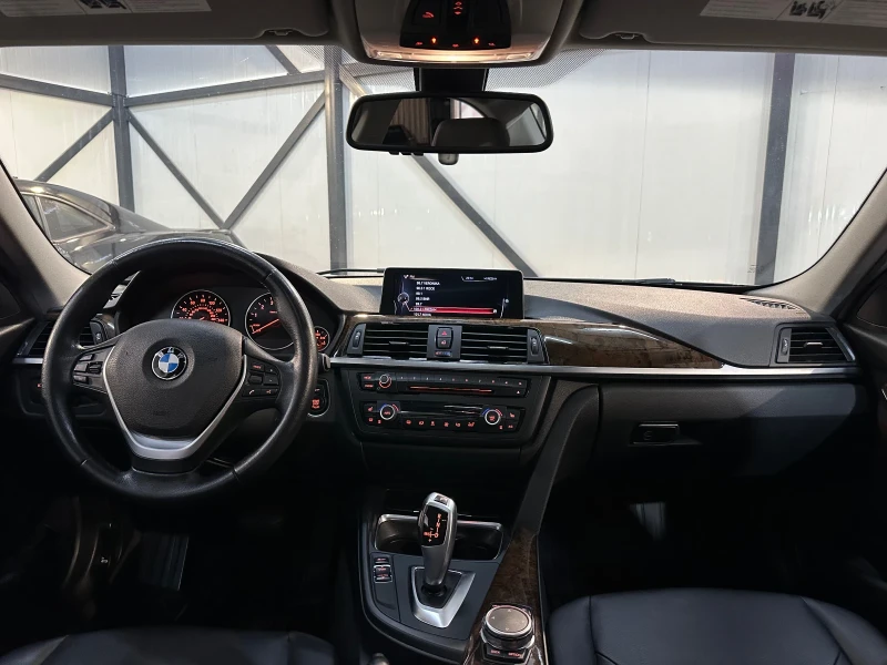 BMW 328 I M-PACK* NAVI* КОЖА* ПОДГРЕВ* АВТОМАТИК* СЕРВИЗНА, снимка 11 - Автомобили и джипове - 47146529