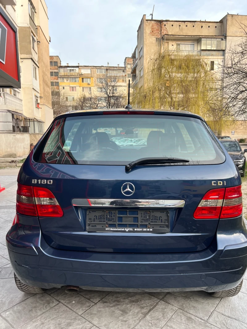 Mercedes-Benz B 180 АВТОМАТИК, снимка 6 - Автомобили и джипове - 49471955