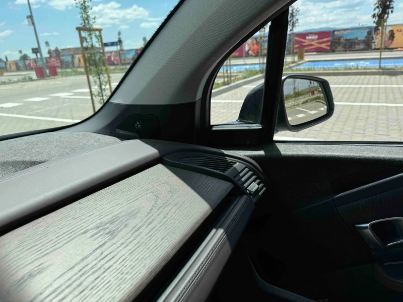 BMW i3, снимка 12 - Автомобили и джипове - 52489087