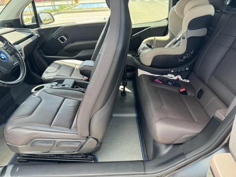 BMW i3, снимка 11 - Автомобили и джипове - 52489087