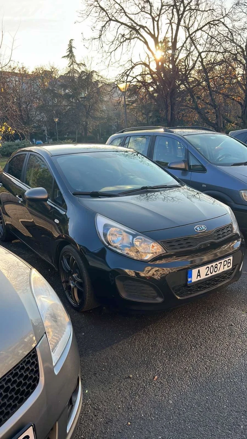 Kia Rio 1.4 6 скорости, снимка 10 - Автомобили и джипове - 52448120