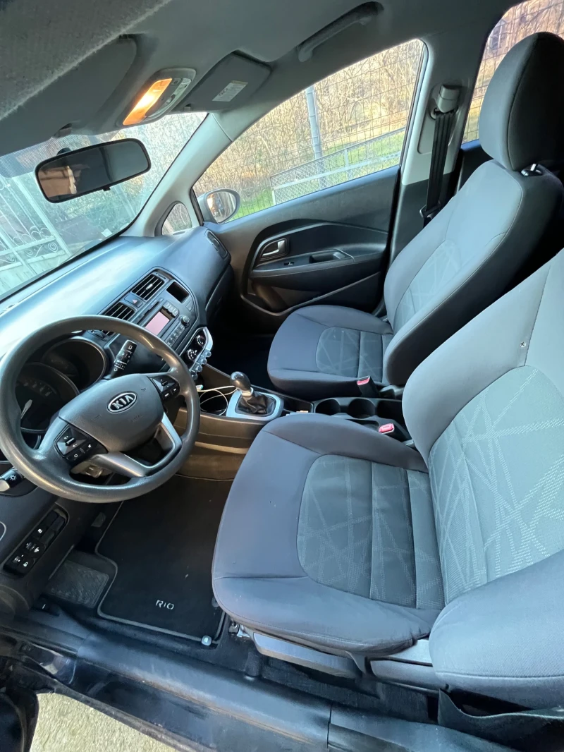 Kia Rio 1.4 6 скорости, снимка 8 - Автомобили и джипове - 52448120