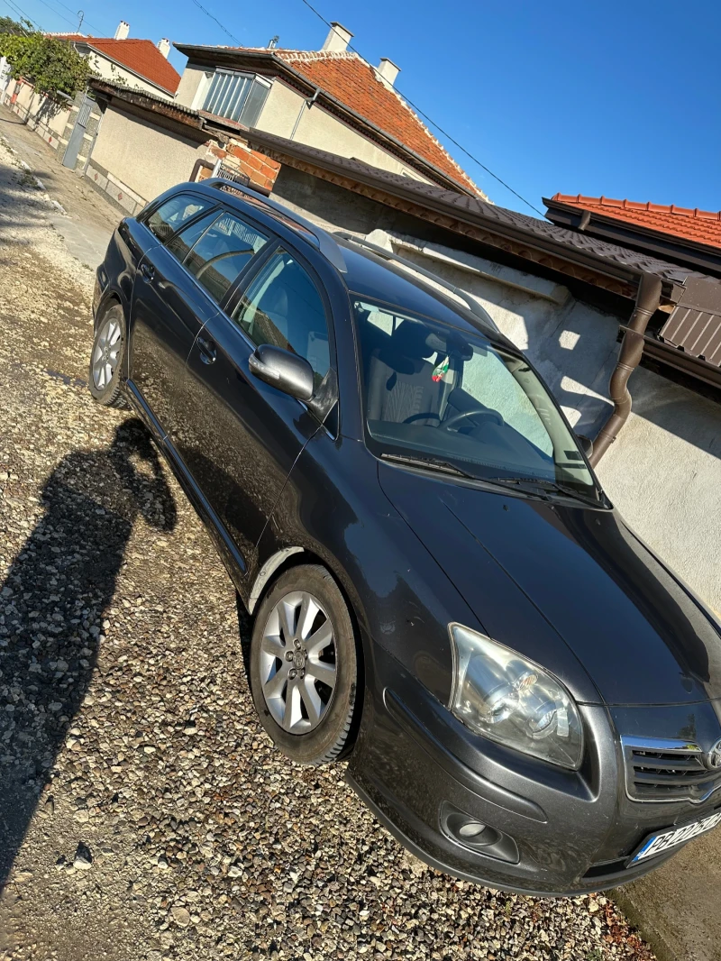 Toyota Avensis, снимка 10 - Автомобили и джипове - 52230799