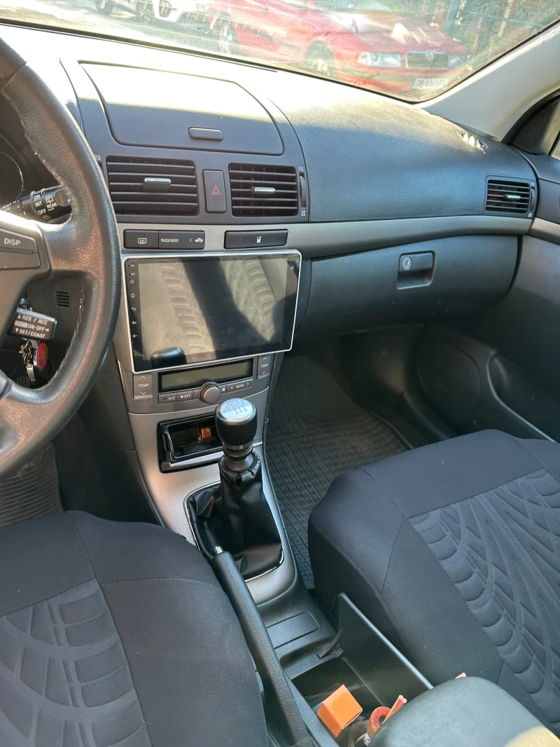 Toyota Avensis, снимка 3 - Автомобили и джипове - 52230799