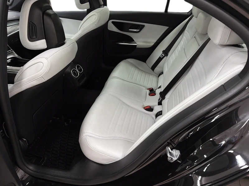 Mercedes-Benz C 300 * AMG * 4Matic * Premium Plus * Sport * 360, снимка 16 - Автомобили и джипове - 52472754