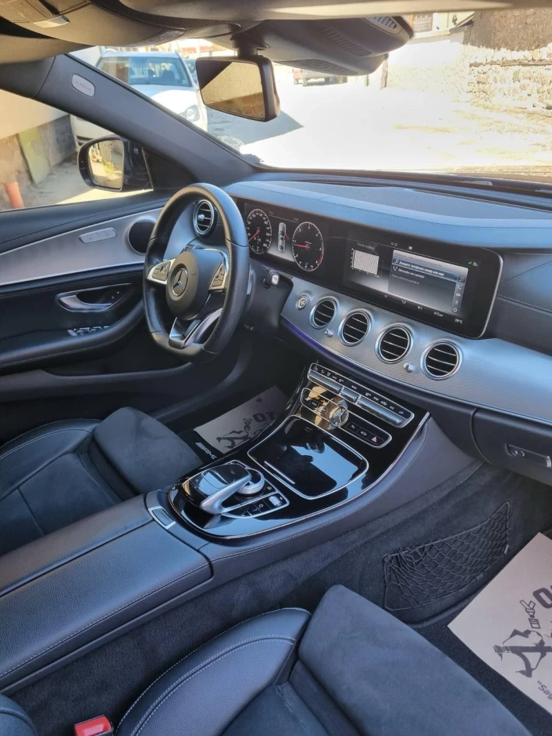 Mercedes-Benz E 220 AMG PACKET, снимка 6 - Автомобили и джипове - 52760331