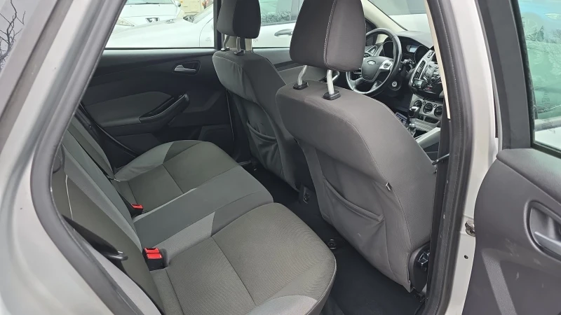 Ford Focus 1.6HDi 115k.c.FaceLift 2013, снимка 11 - Автомобили и джипове - 53417006