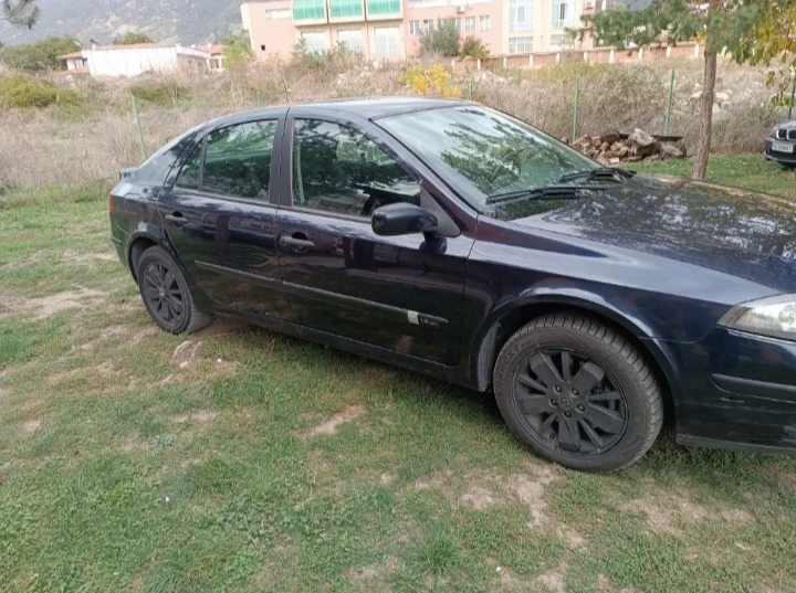 Renault Laguna, снимка 2 - Автомобили и джипове - 48622662