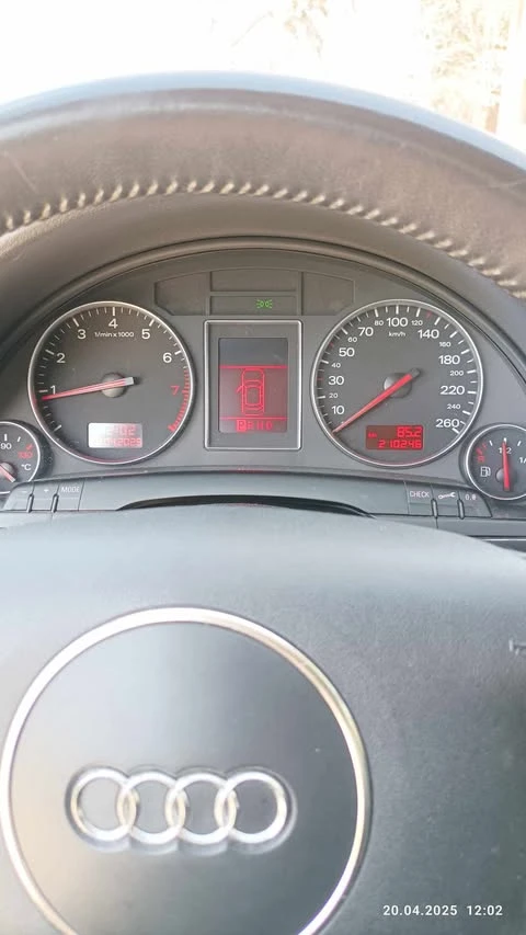 Audi A4 2, 4 LPG, снимка 9 - Автомобили и джипове - 55198909