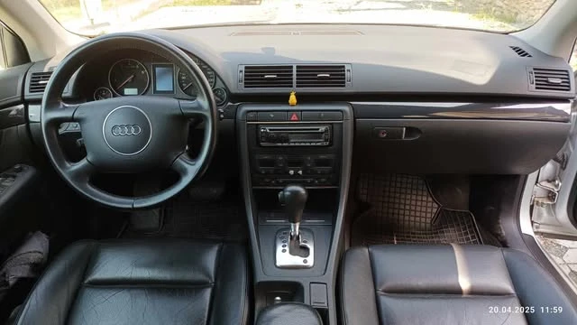 Audi A4 2, 4 LPG, снимка 11 - Автомобили и джипове - 55198909