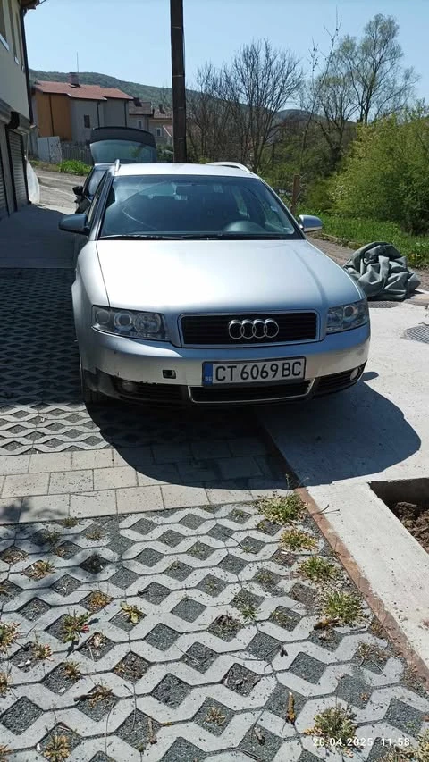 Audi A4 2, 4 LPG, снимка 12 - Автомобили и джипове - 55198909