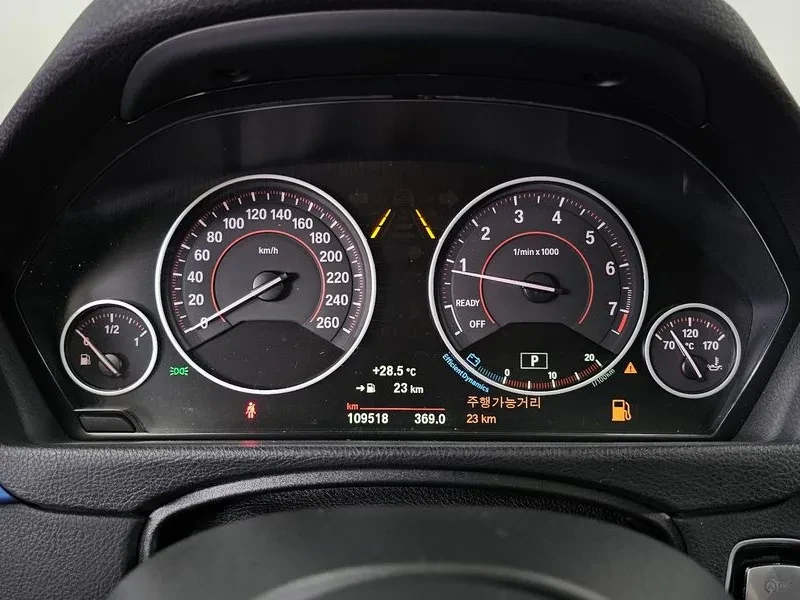BMW 320 M Sports , снимка 8 - Автомобили и джипове - 55651217