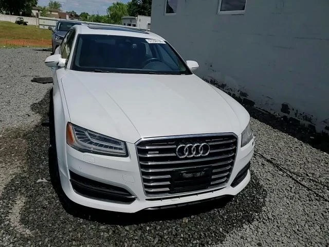 Audi A8 3.0l L Quattro, снимка 13 - Автомобили и джипове - 56348946