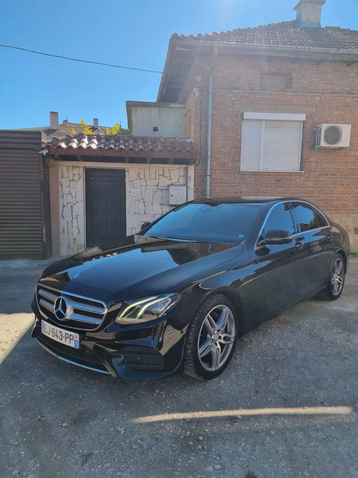 Mercedes-Benz E 220 AMG PACKET, снимка 1