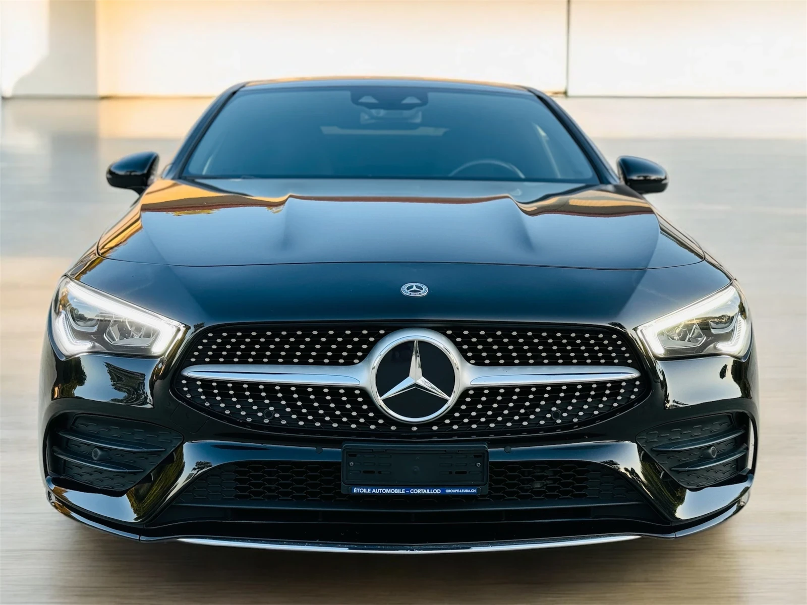 Mercedes-Benz CLA 220 * SWISS* AMG* Virtual* LED*  - изображение 2
