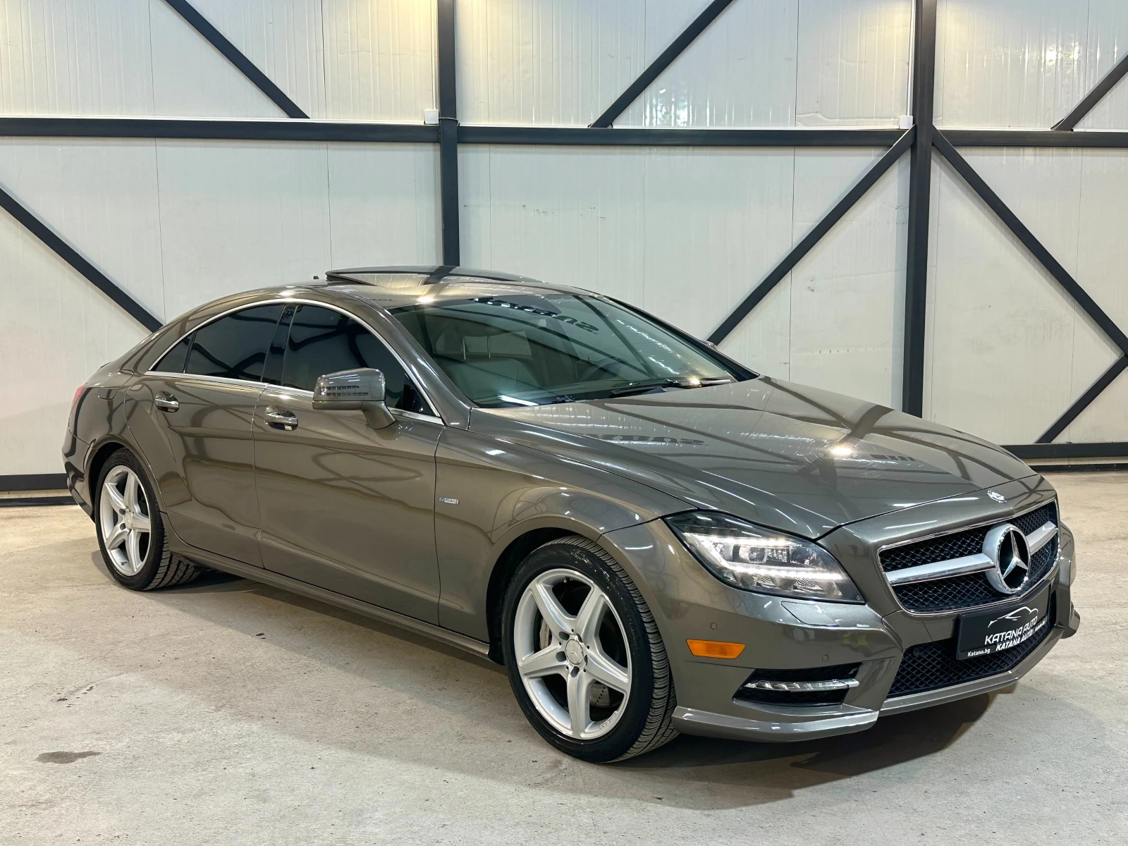 Mercedes-Benz CLS 550 * AMG* ОБДУХВАНЕ* ПОДГРЕВ* , снимка 2 - Автомобили и джипове - 47146529