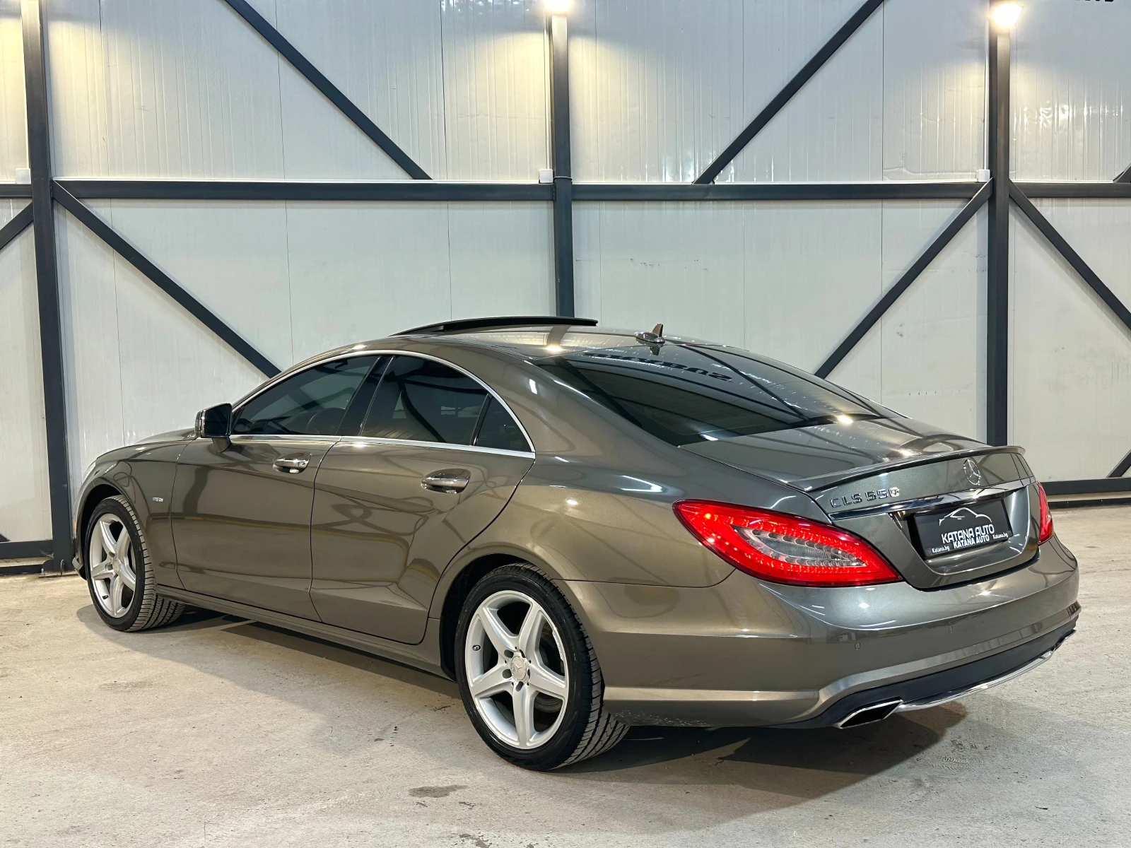 Mercedes-Benz CLS 550 * AMG* ОБДУХВАНЕ* ПОДГРЕВ* , снимка 4 - Автомобили и джипове - 47146529