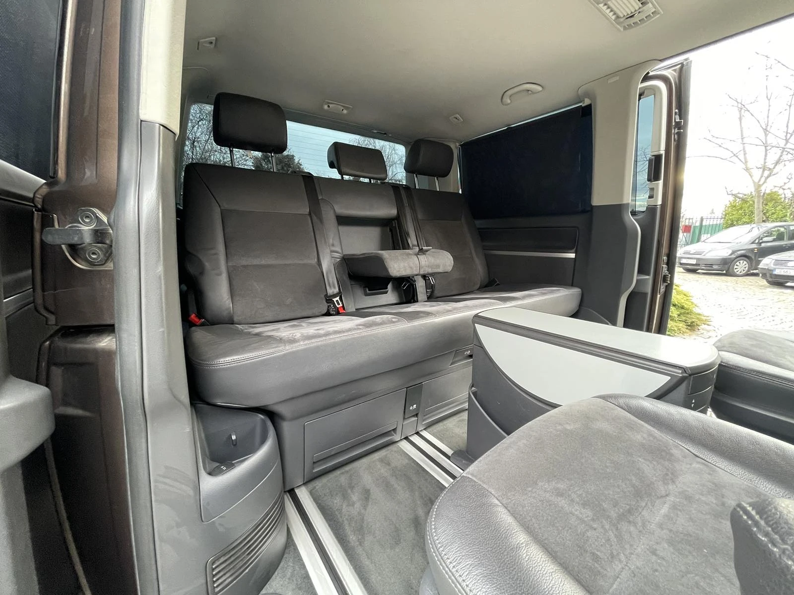 VW Multivan Highline 4motion - изображение 10