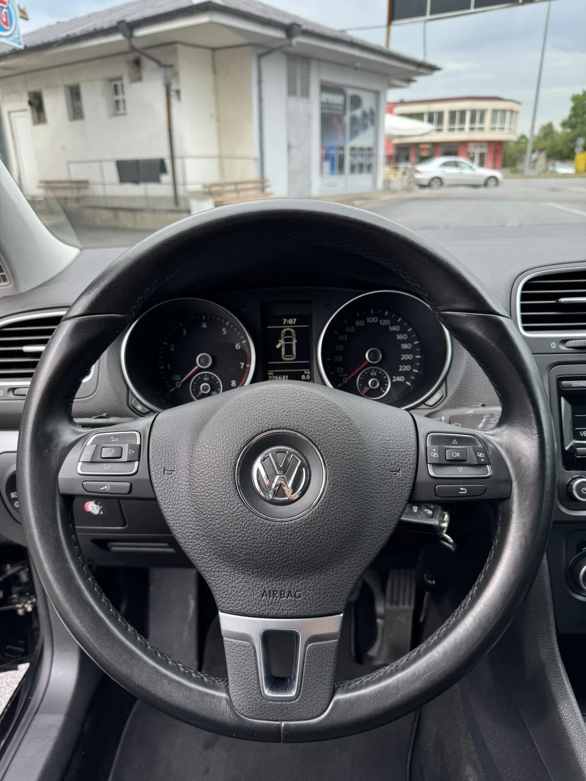 VW Golf  - изображение 9