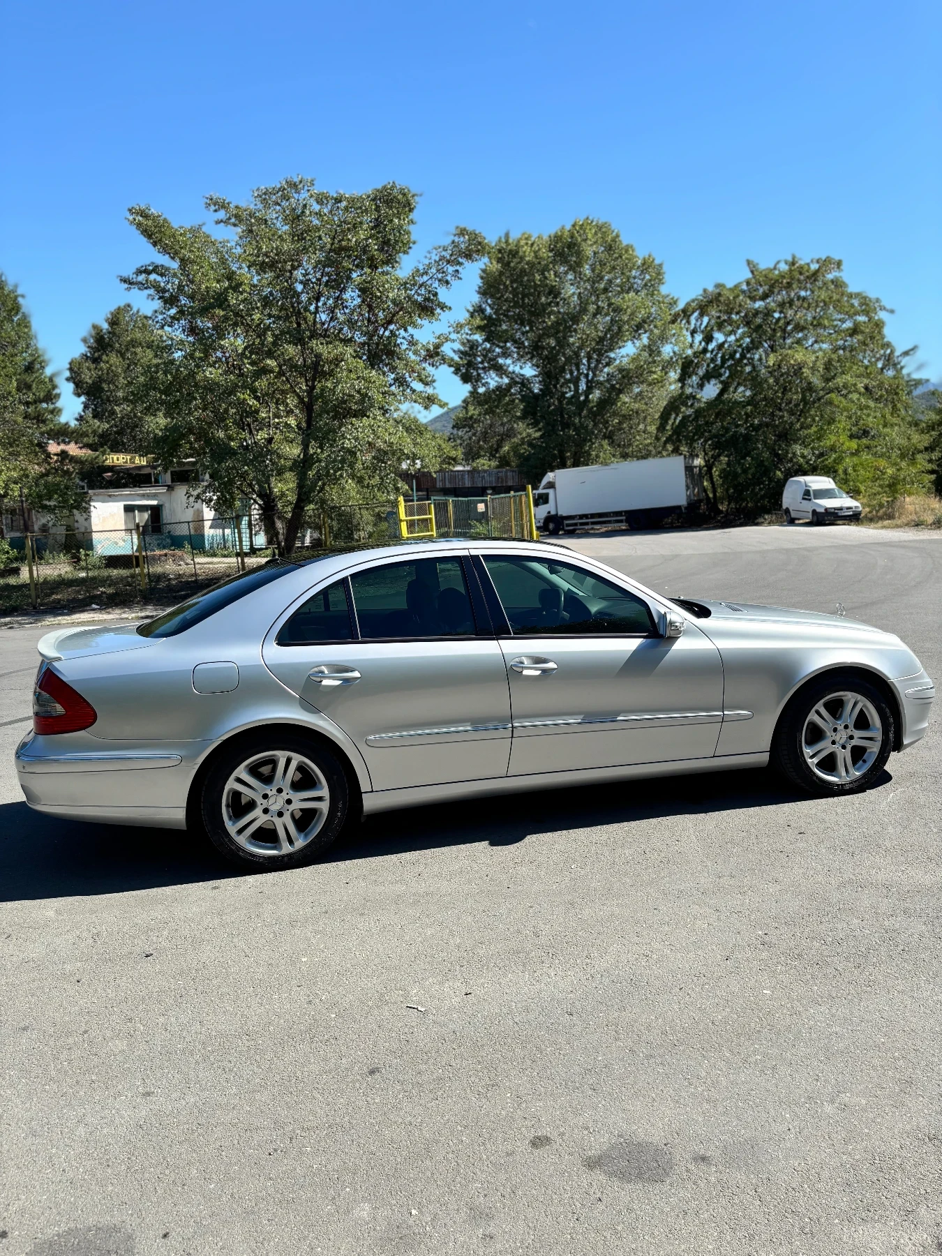 Mercedes-Benz E 350 ГАЗОВА УРЕДБА! - изображение 5