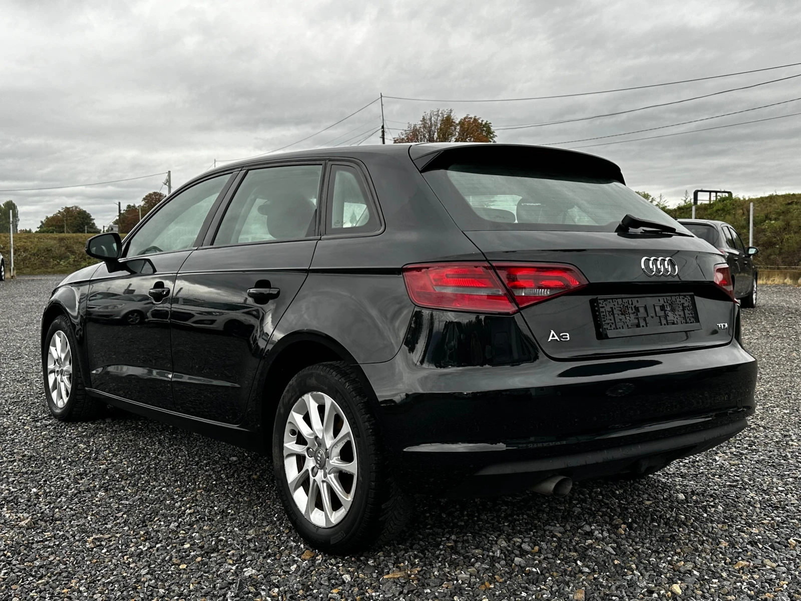 Audi A3 1.6 TDI EVRO 5 - изображение 6