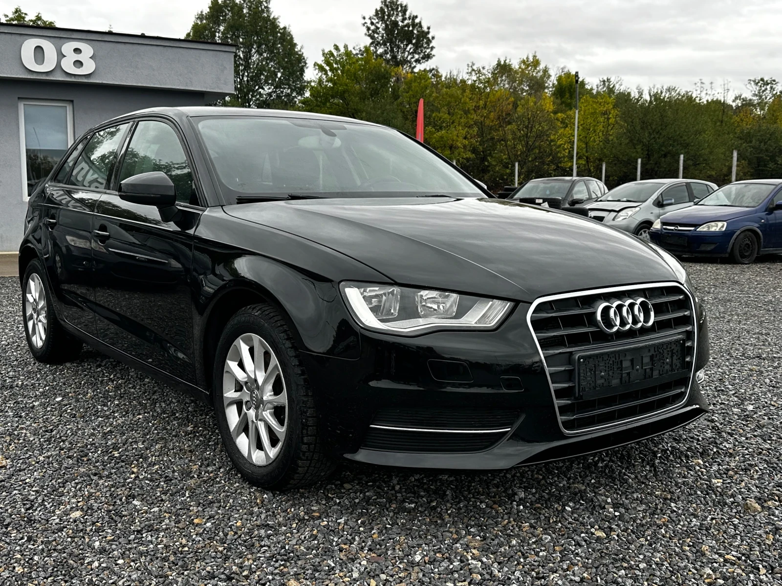 Audi A3 1.6 TDI EVRO 5 - изображение 3