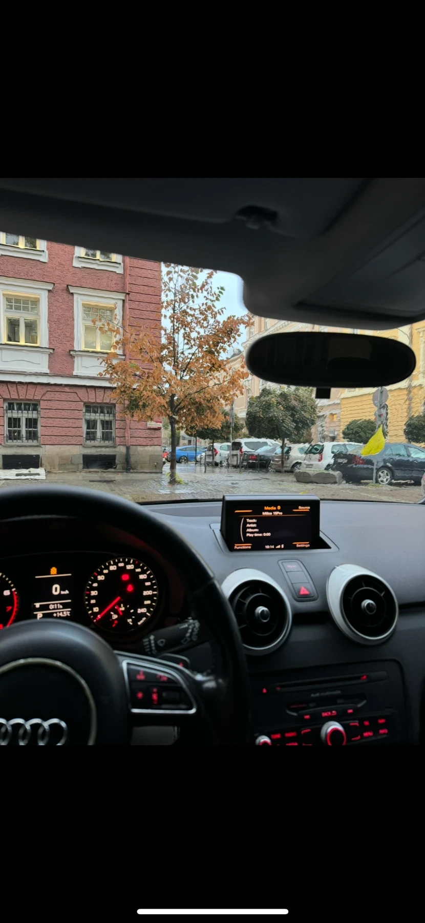 Audi A1 1.4 TFSI (122 Kc)S tronic/NAVI/Bluetooth, снимка 2 - Автомобили и джипове - 54037241